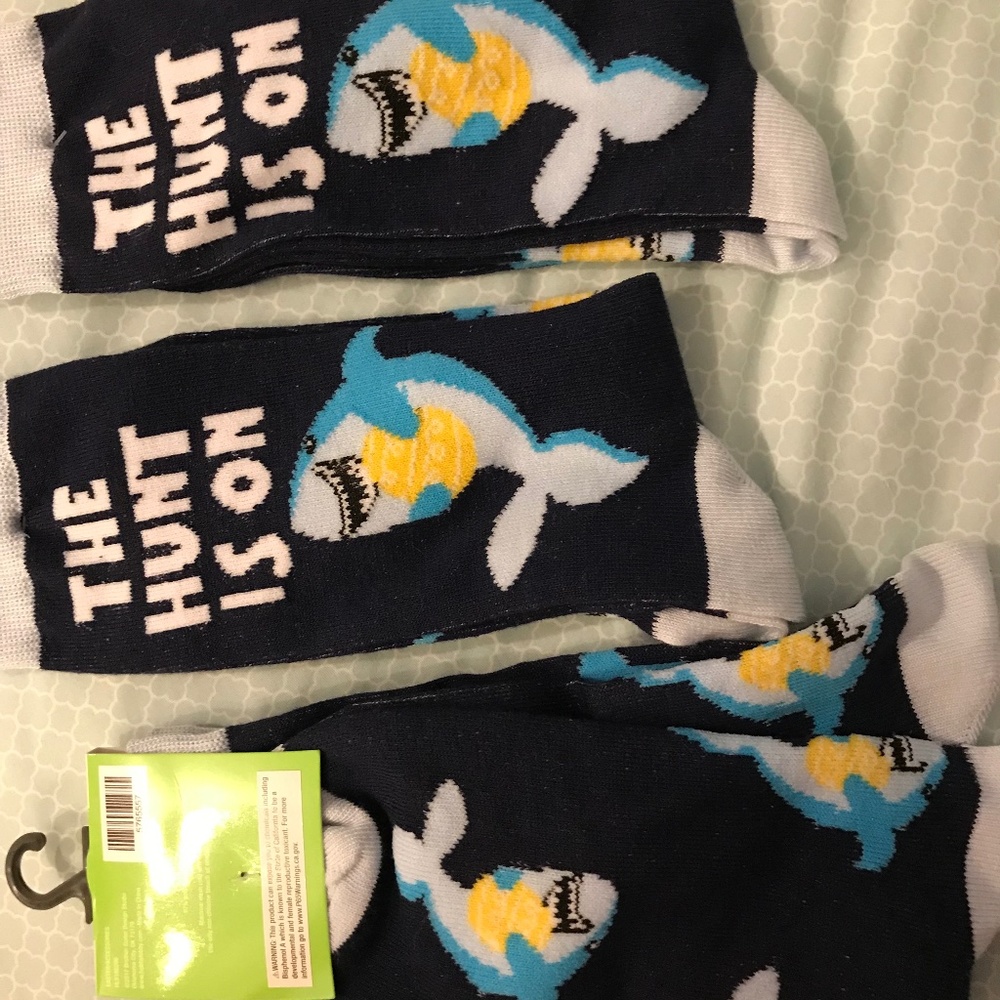 easter egg hunt mens crew socks shark lot 3 pair